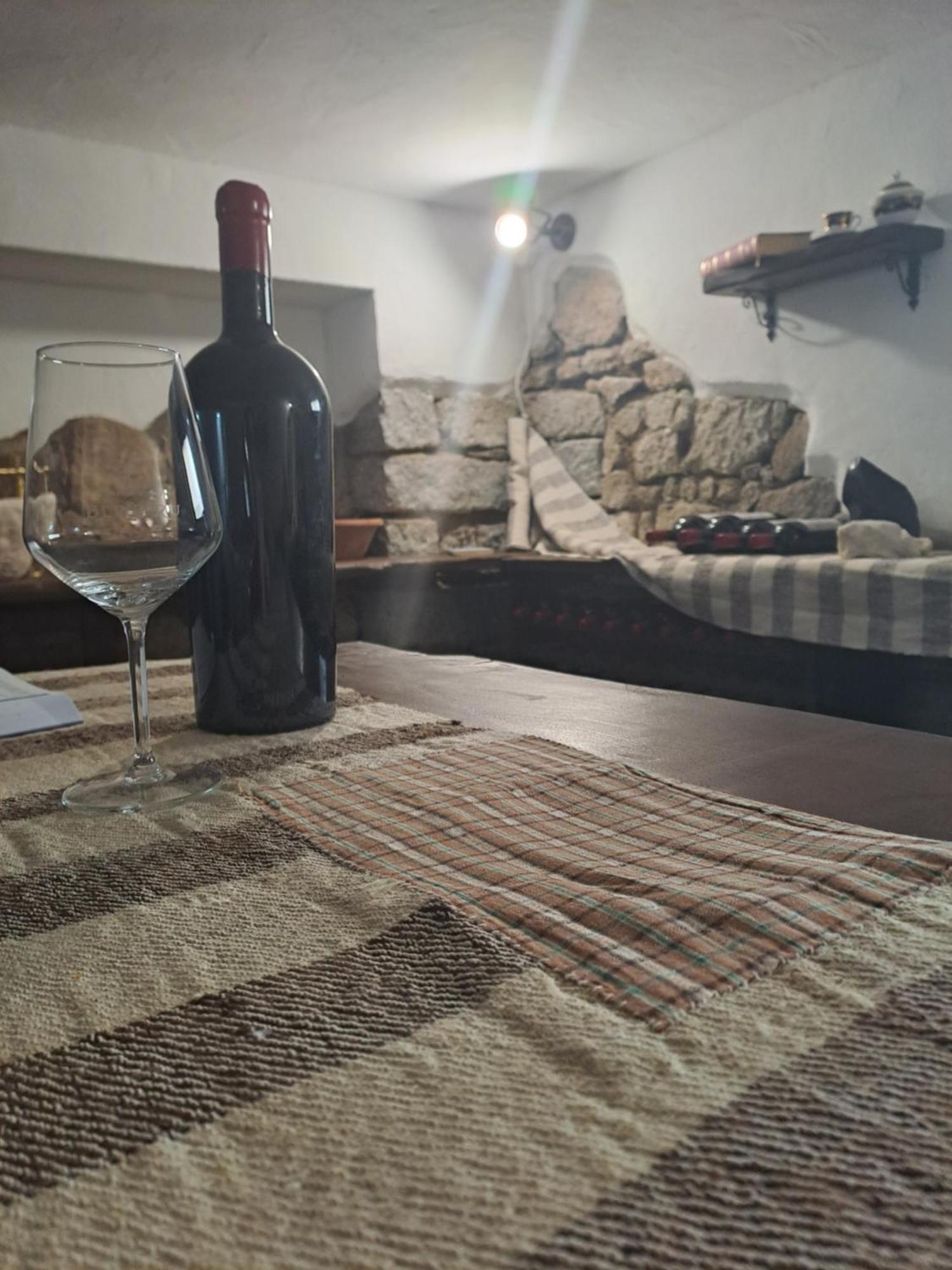 La Tappa Del Vignaiolo Home 마모이아다 외부 사진